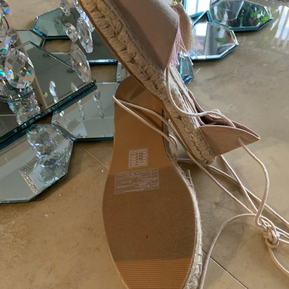 Shoes - Picture 3 of 3